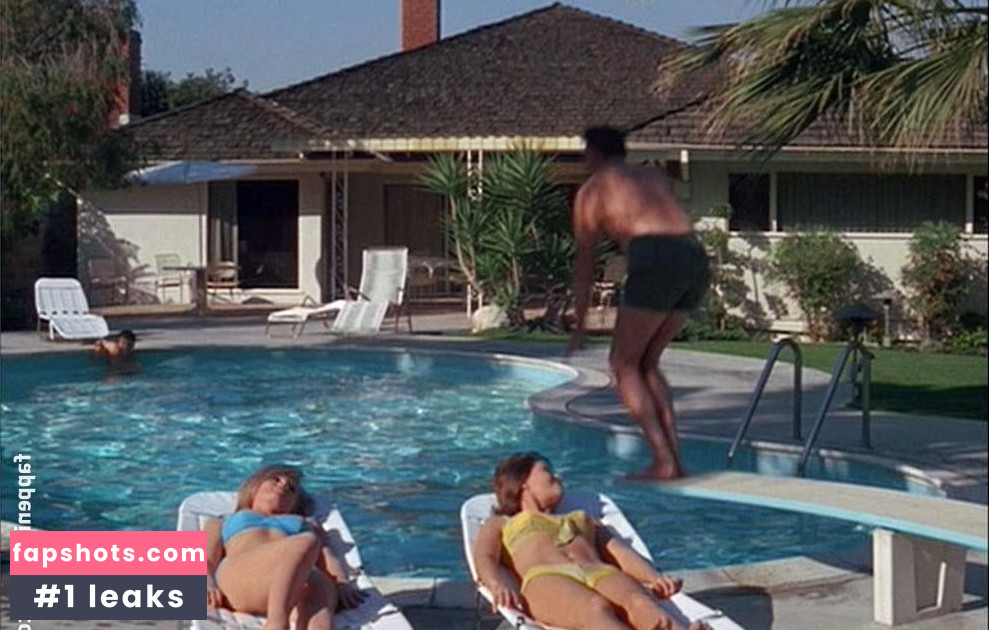 Claire Kelly Nude Leaks OnlyFans Photos #2 - LeakJerk