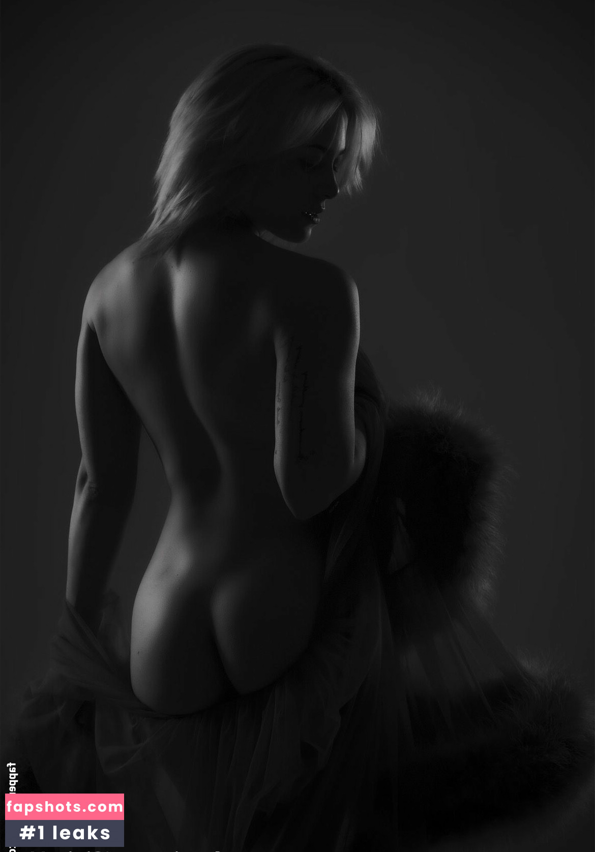 Claire Max Nude Leaks OnlyFans Photos #34 - LeakJerk