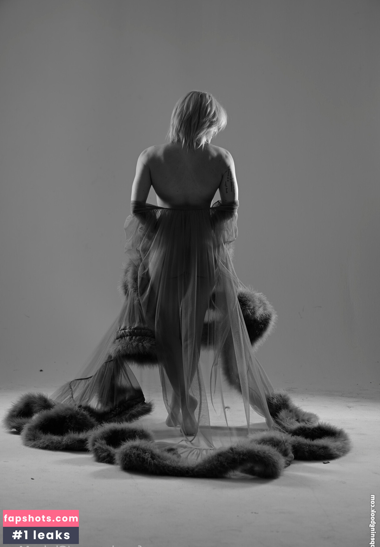 Claire Max Nude Leaks OnlyFans Photos #37 - LeakJerk