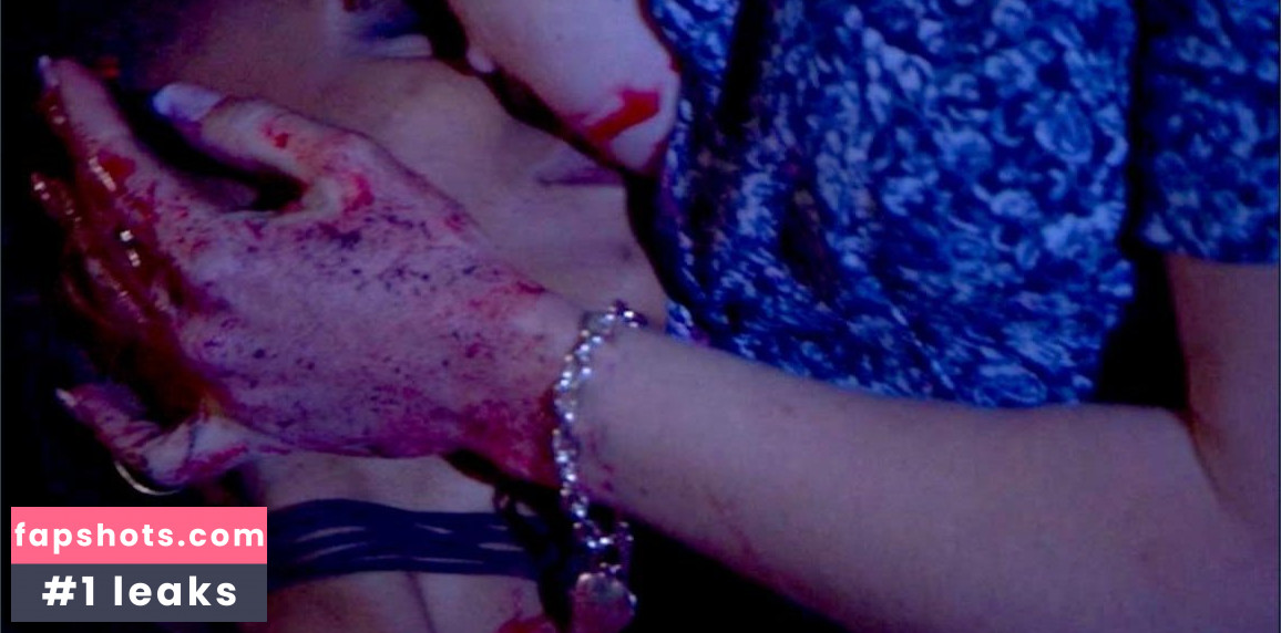 Claire Mills gallery photo #4