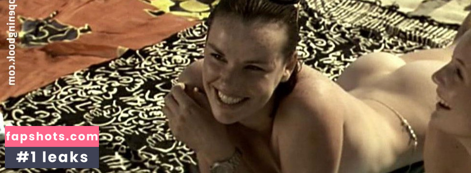 Claire Nebout gallery photo #27