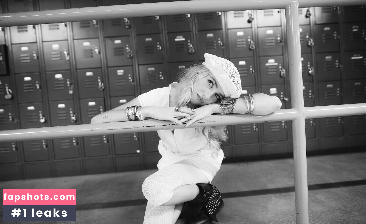 Claire Rosinkranz Nude Leaks OnlyFans Photos #6 - Fapshots