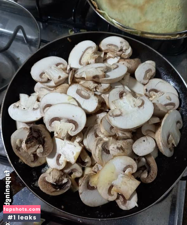 Claire Secrete gallery photo #23