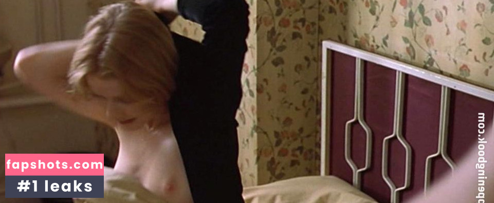 Claire Skinner gallery photo #18