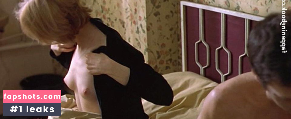 Claire Skinner gallery photo #19