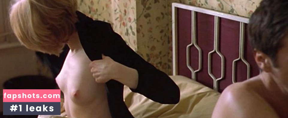 Claire Skinner gallery photo #21