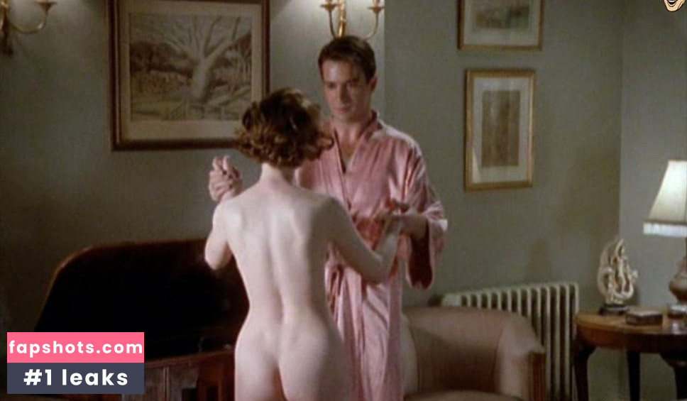 Claire Skinner gallery photo #26