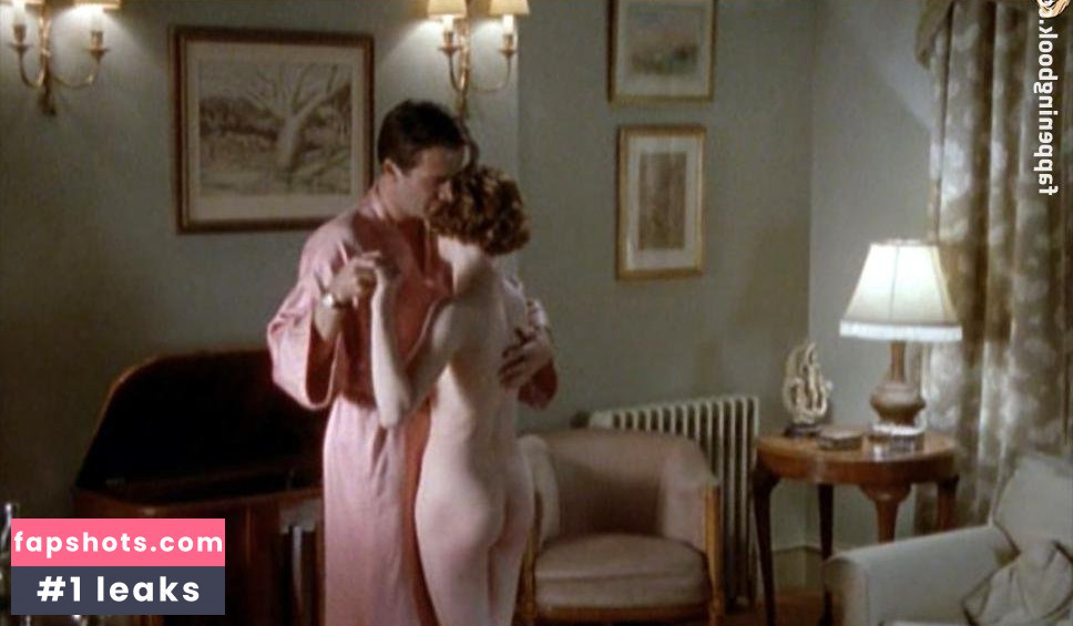 Claire Skinner gallery photo #27