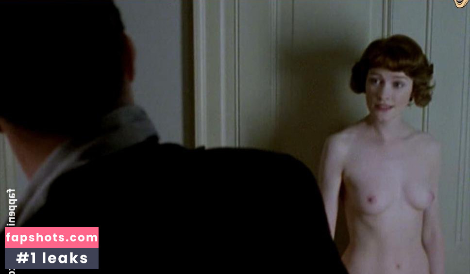 Claire Skinner gallery photo #28