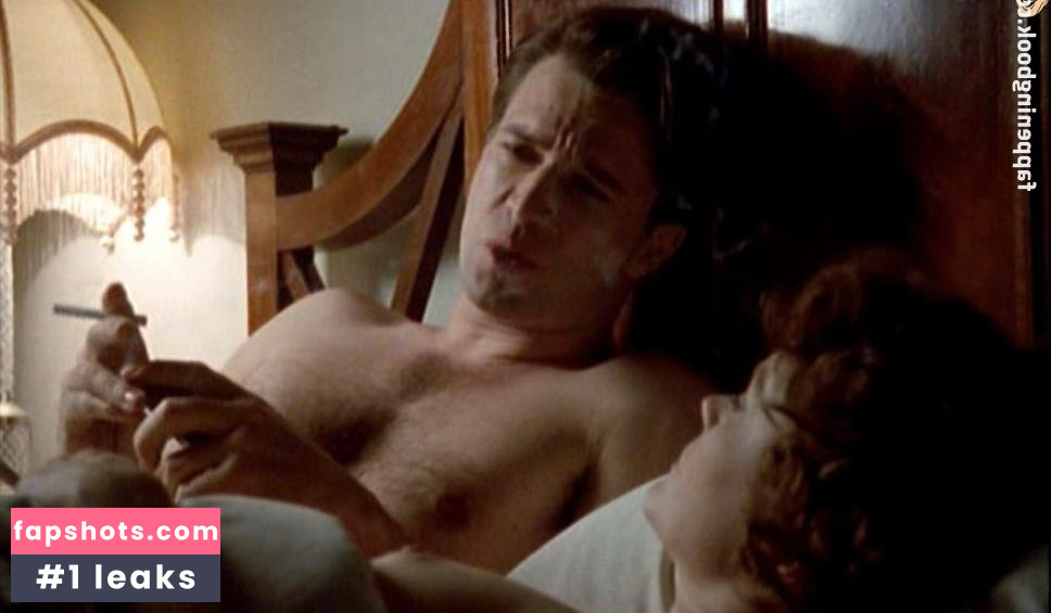 Claire Skinner gallery photo #33