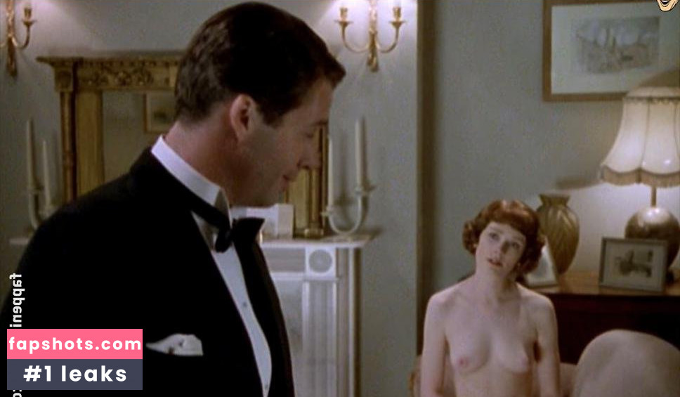 Claire Skinner gallery photo #40