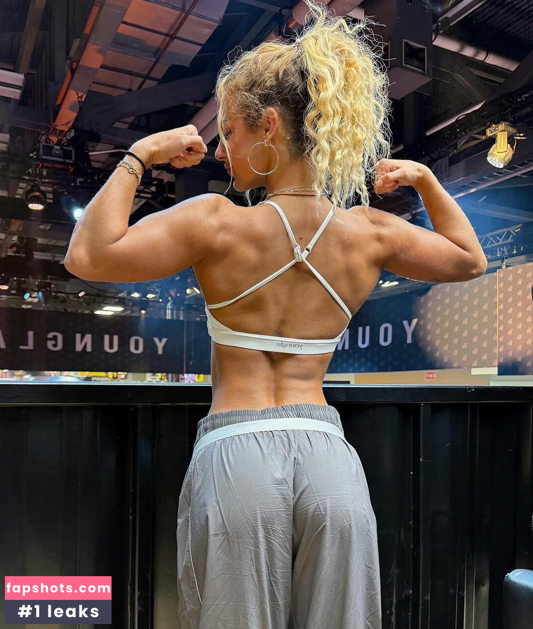 Claire Stone gallery photo #96