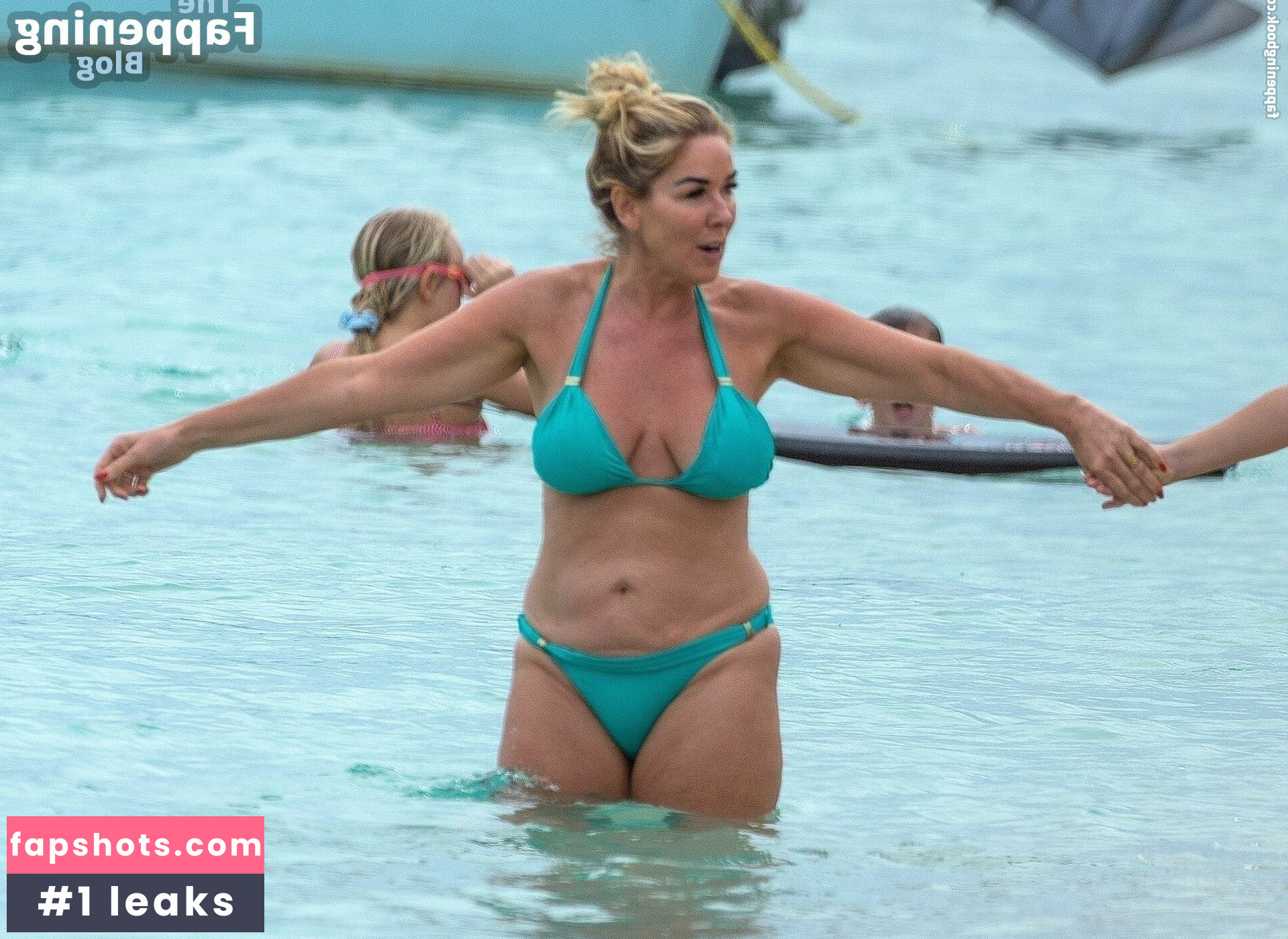 Claire Sweeney gallery photo #110