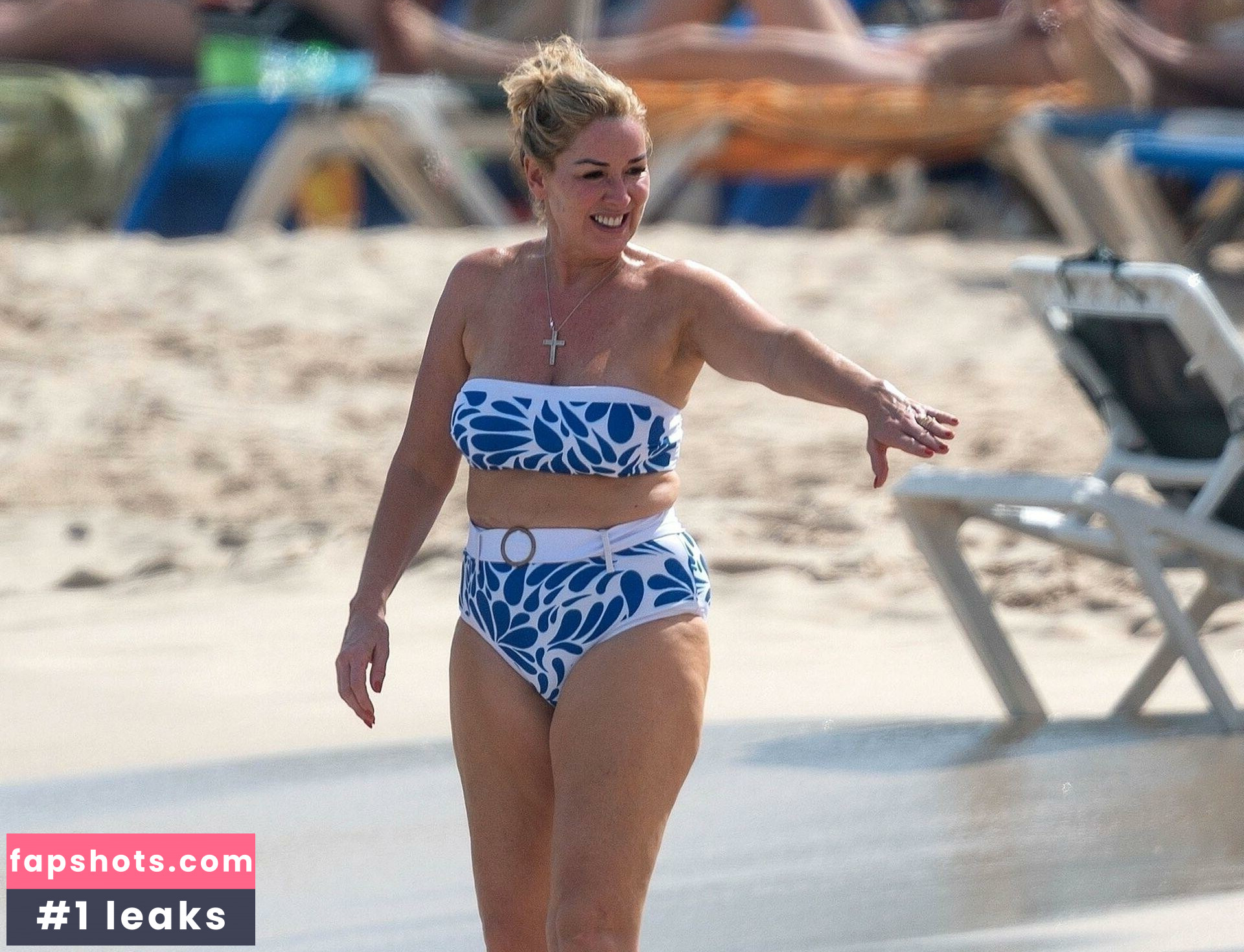 Claire Sweeney gallery photo #32