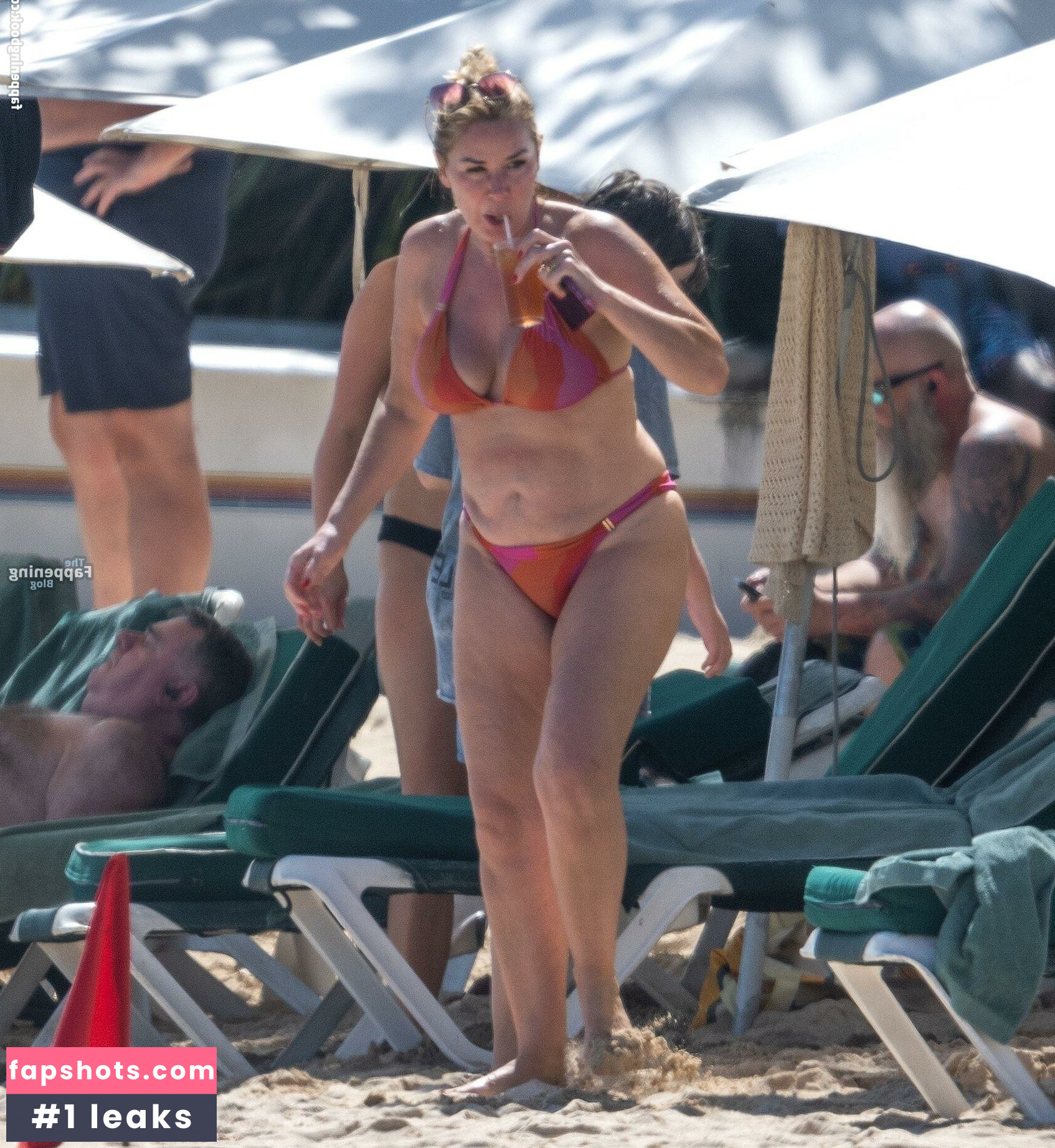 Claire Sweeney gallery photo #67