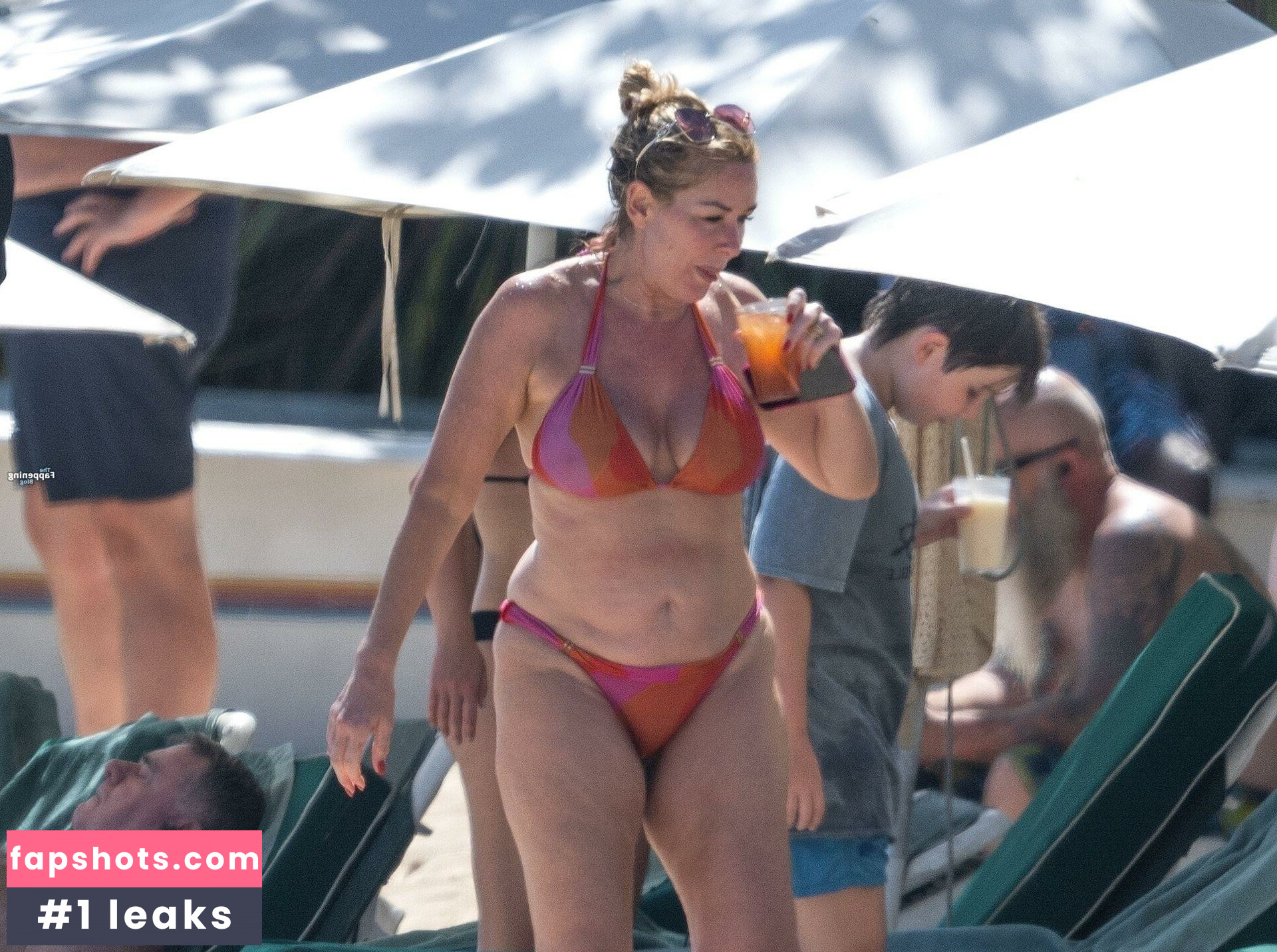 Claire Sweeney gallery photo #89