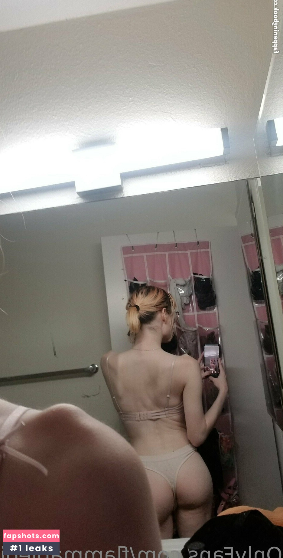 Claire Tennebrarum gallery photo #32