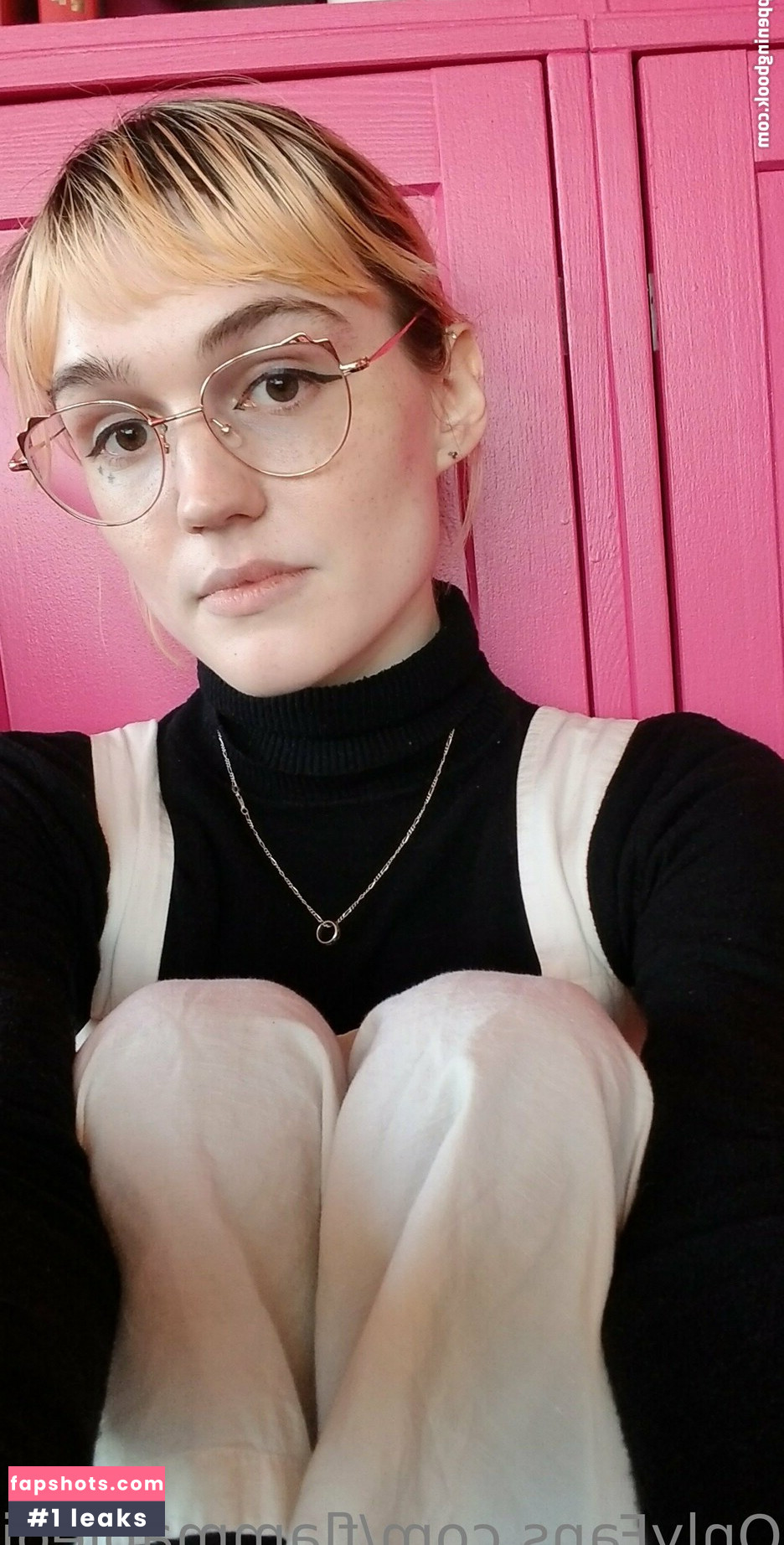 Claire Tennebrarum gallery photo #33