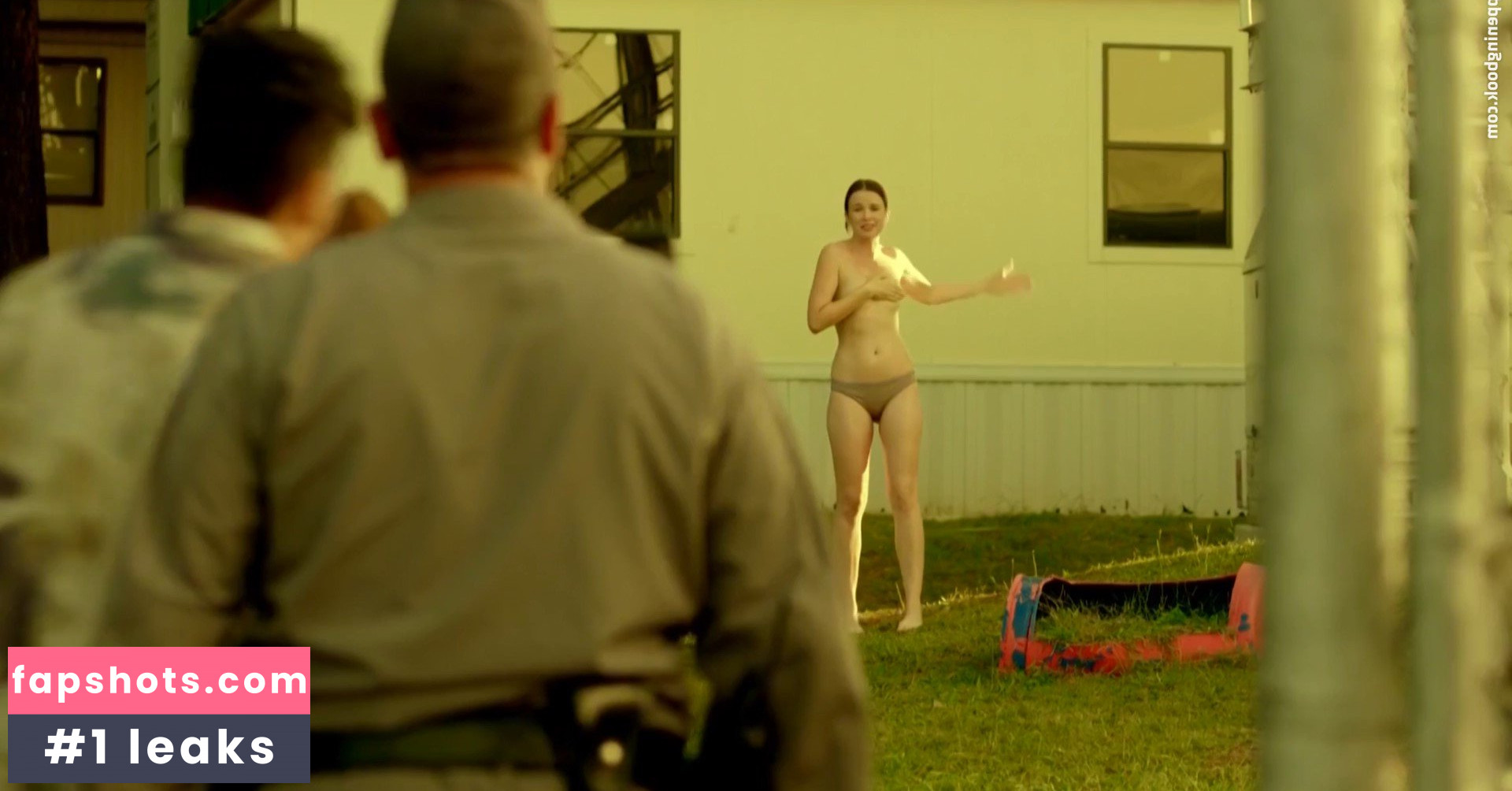 Claire van der Boom gallery photo #9