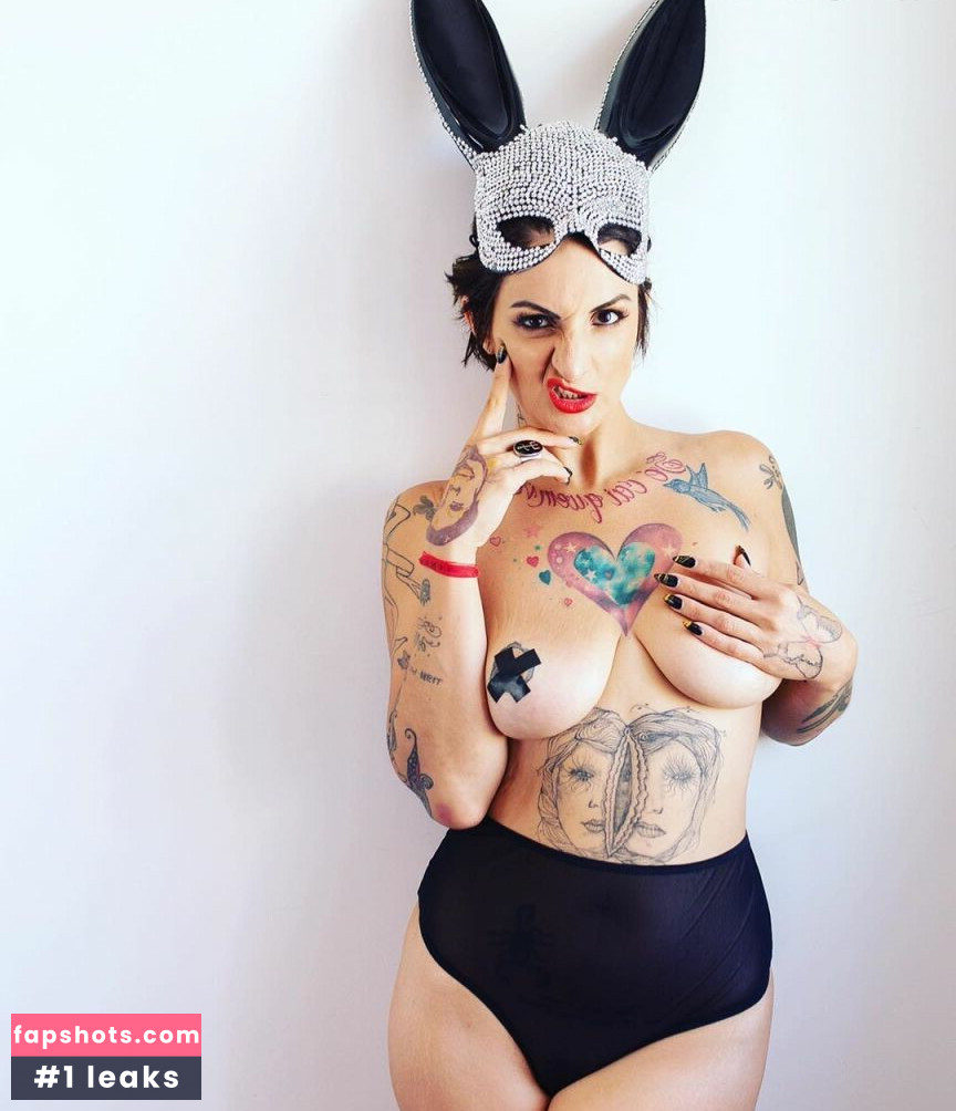 Clara Averbuck Nude Leaks OnlyFans Photos #17 - LeakJerk