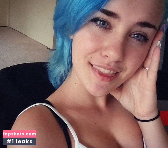 Clara BabyLegs gallery photo #9