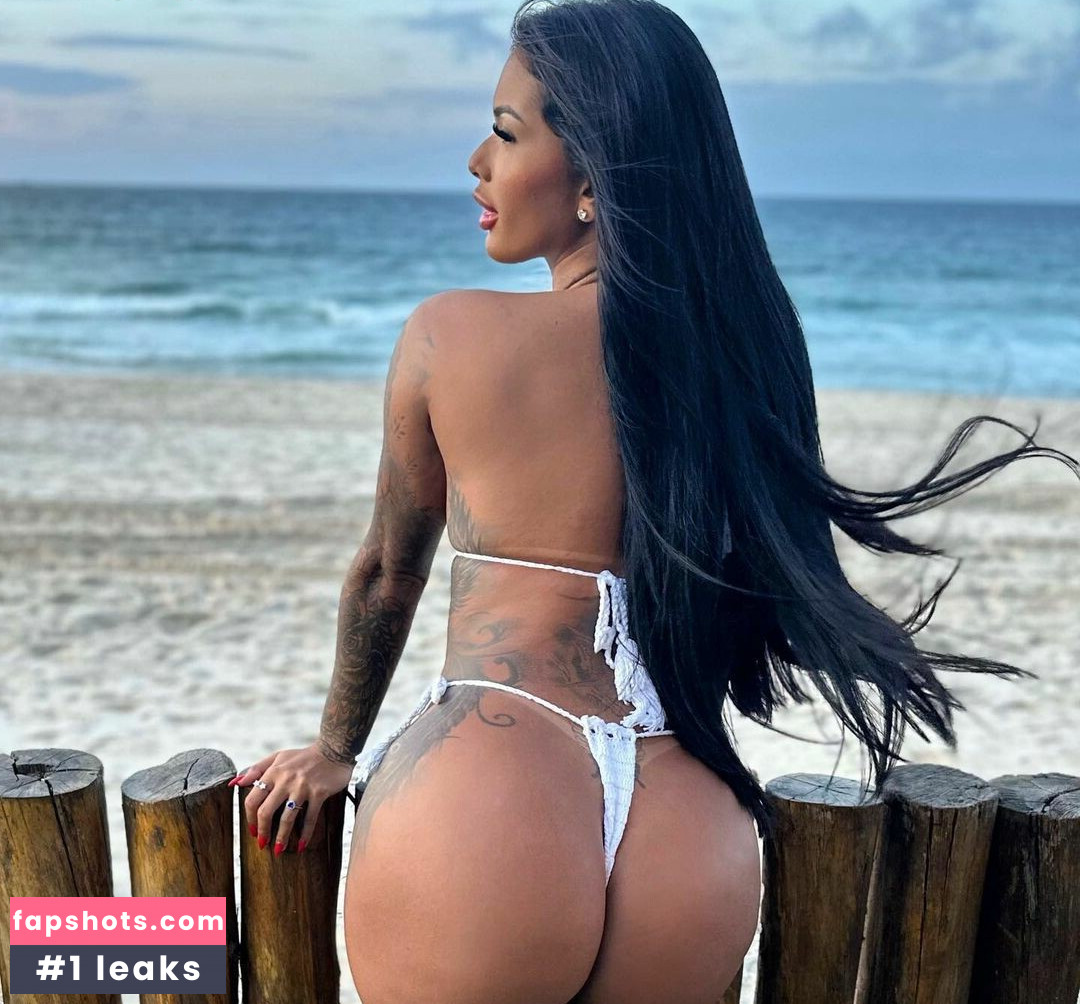 Clara Batista gallery photo #12