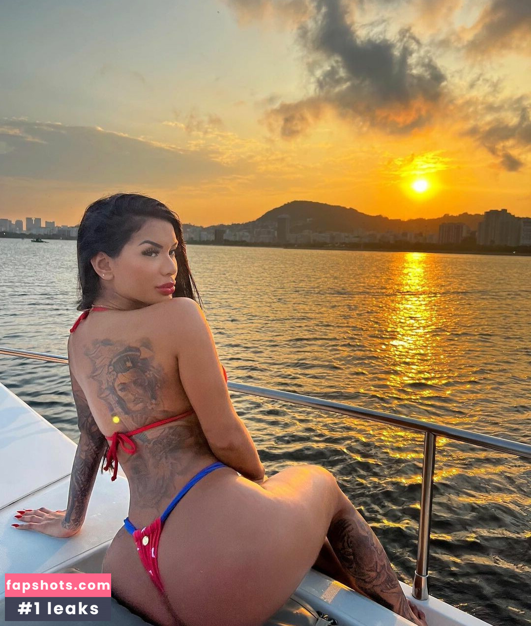 Clara Batista gallery photo #18