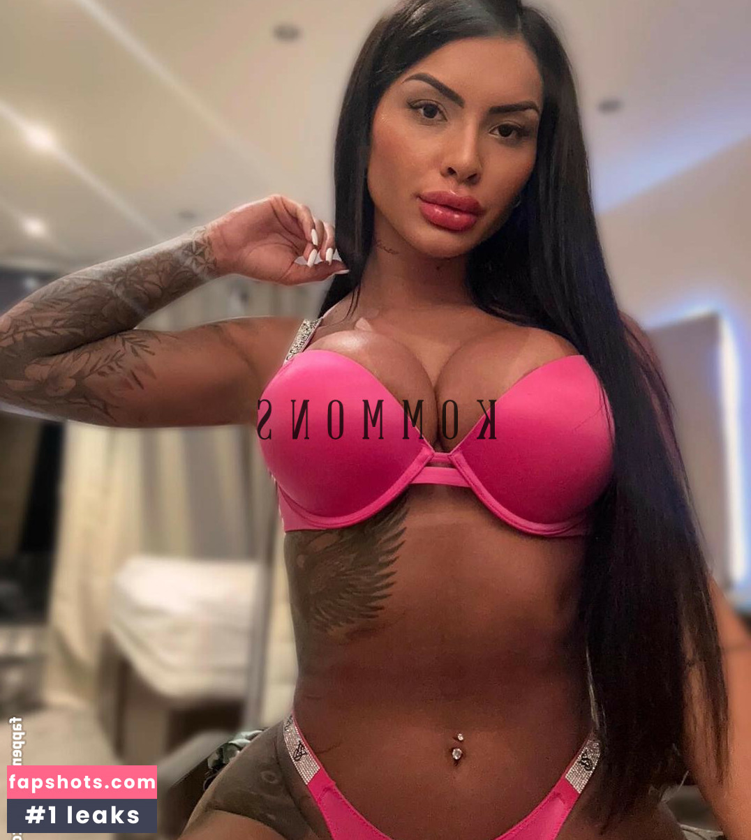 Clara Batista gallery photo #3