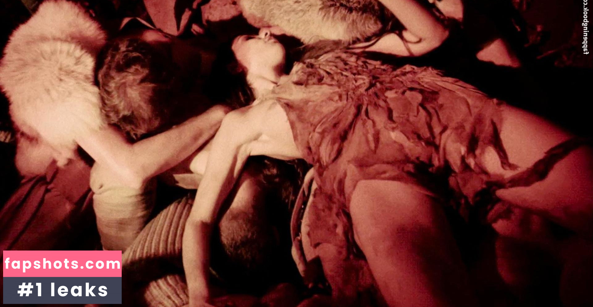 Clara Furey gallery photo #12