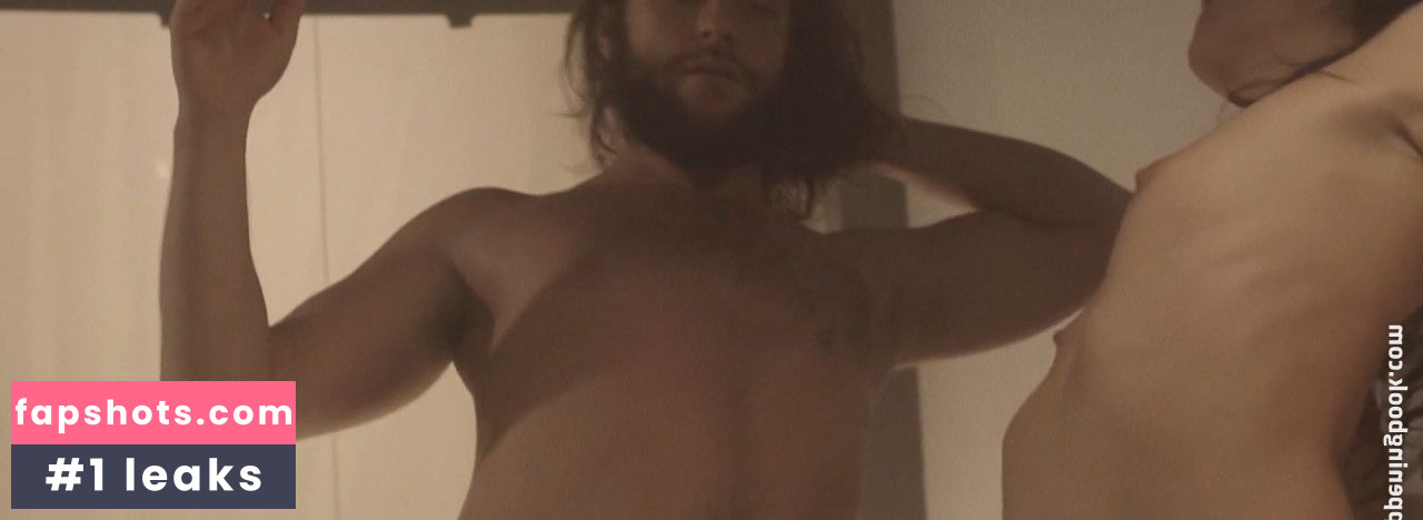 Clara Furey gallery photo #4