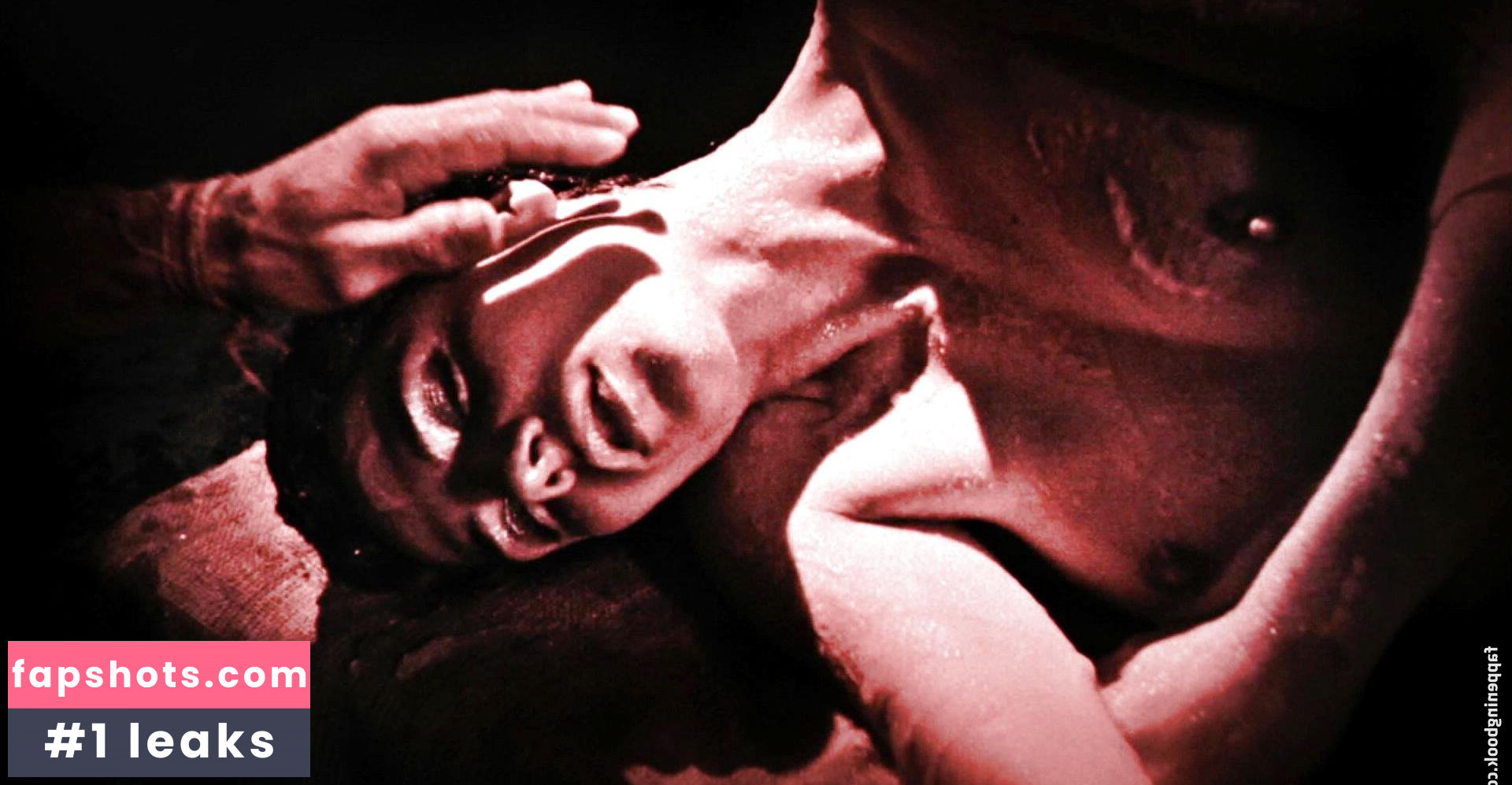 Clara Furey gallery photo #5