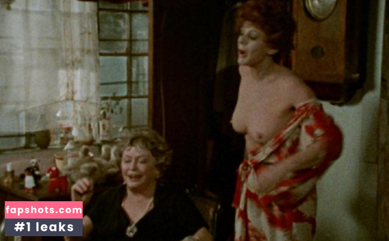 Clara Keller nude babe gallery