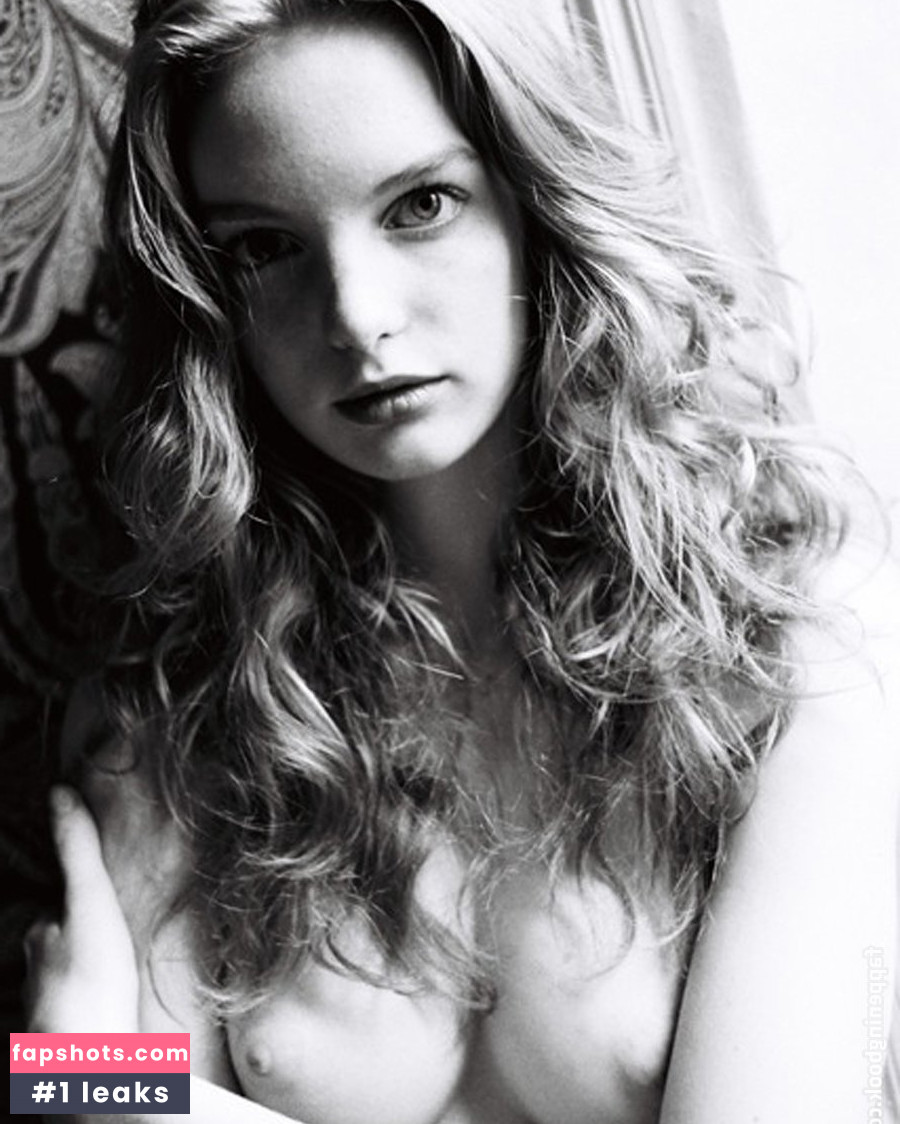 Clara Settje nude babe gallery