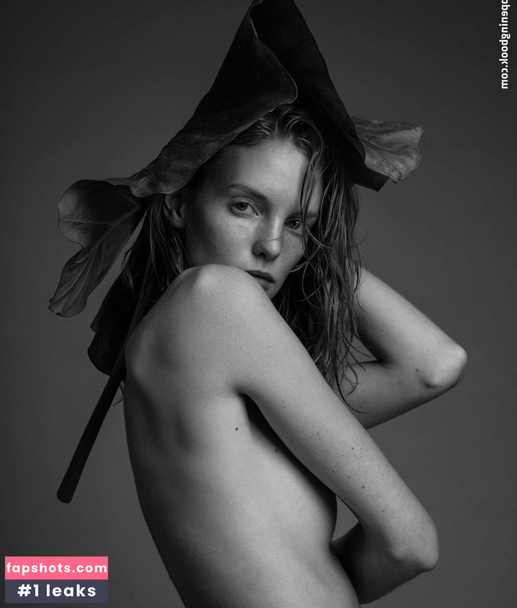 Clara Settje gallery photo #26