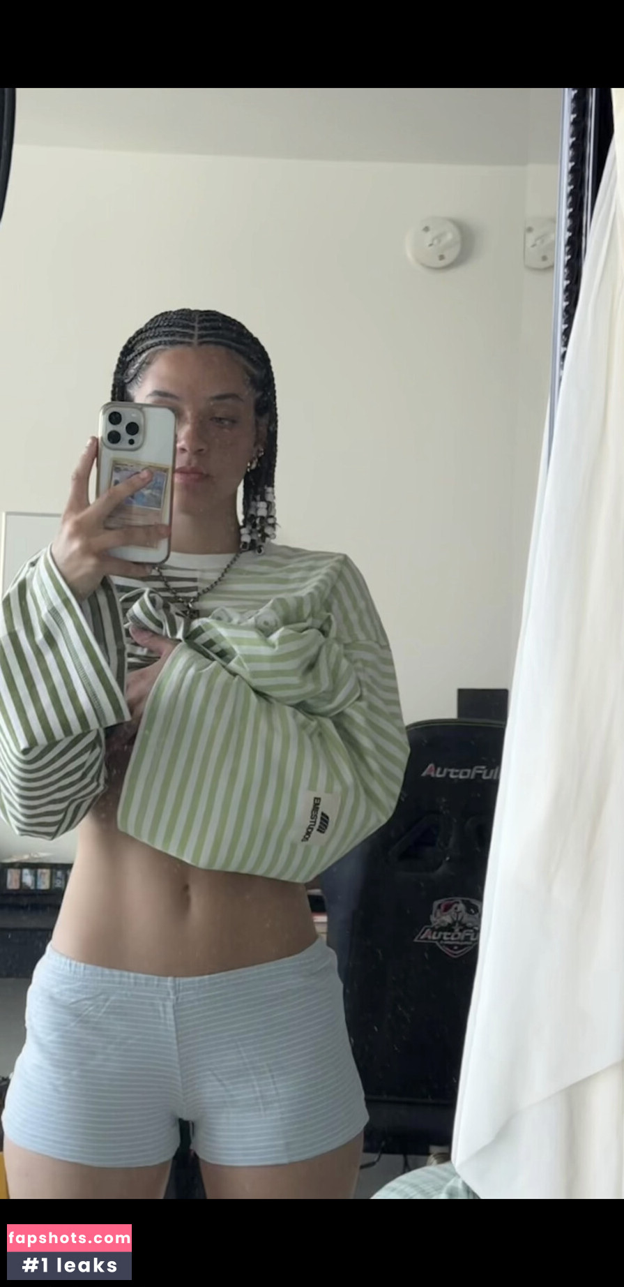 clara.west Nude Leaks OnlyFans Photos #22 - Fapshots