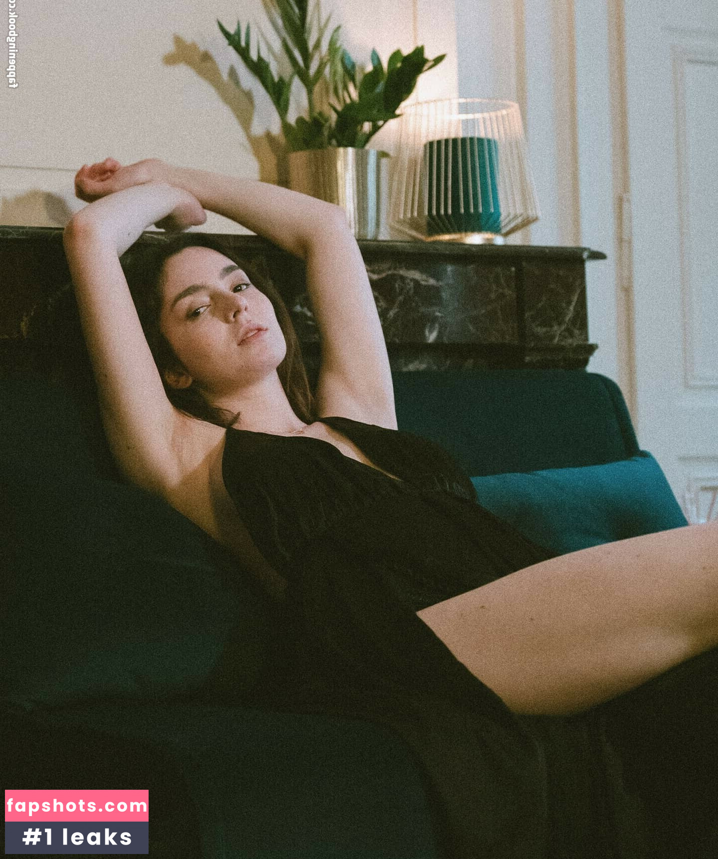 Clararunaway gallery photo #15