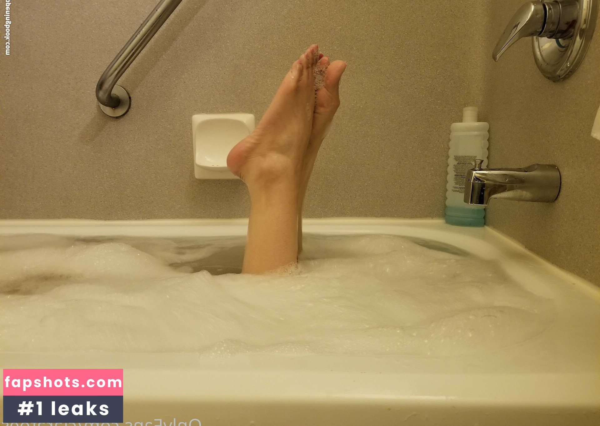 claratoes gallery photo #11