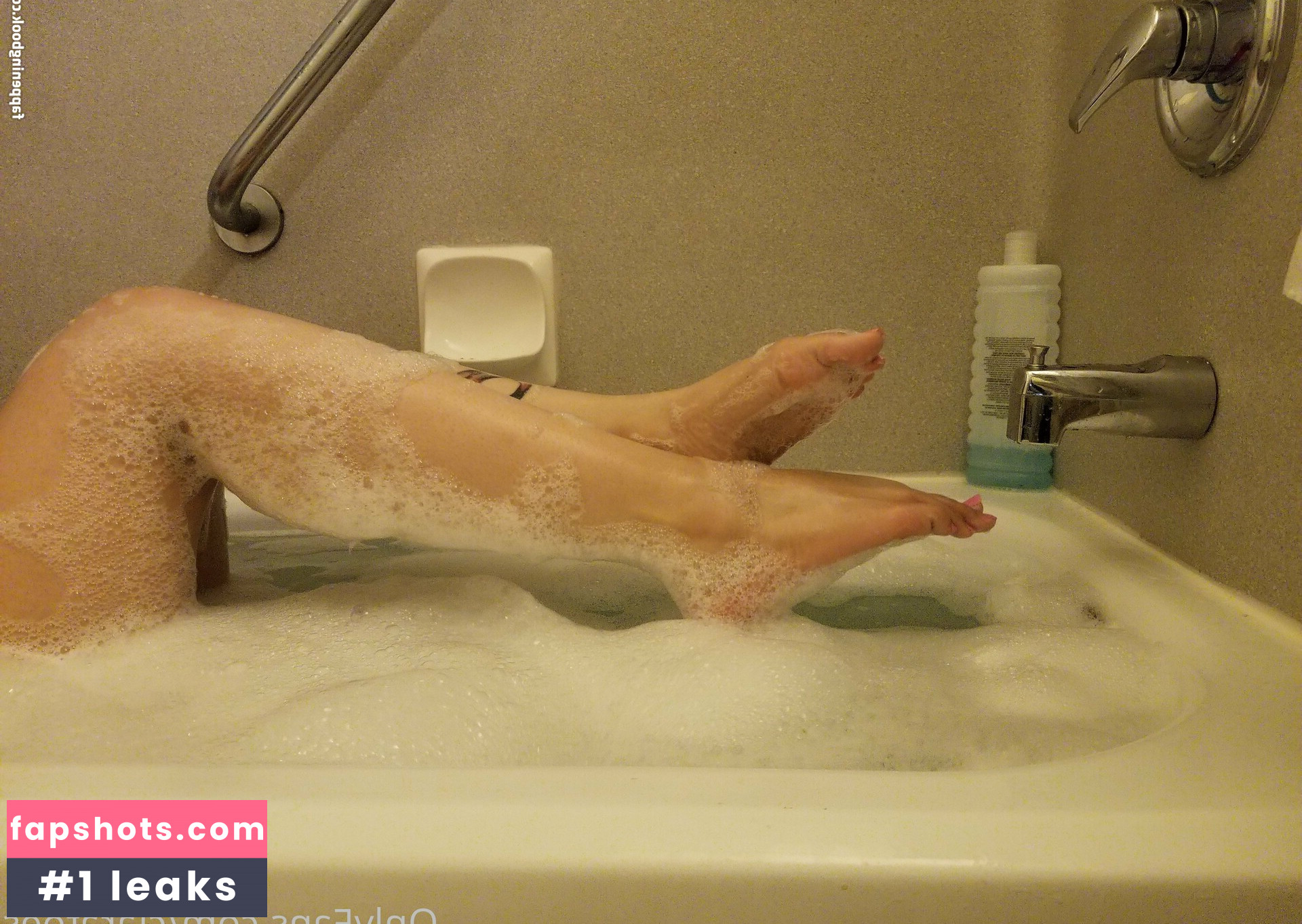 claratoes gallery photo #16