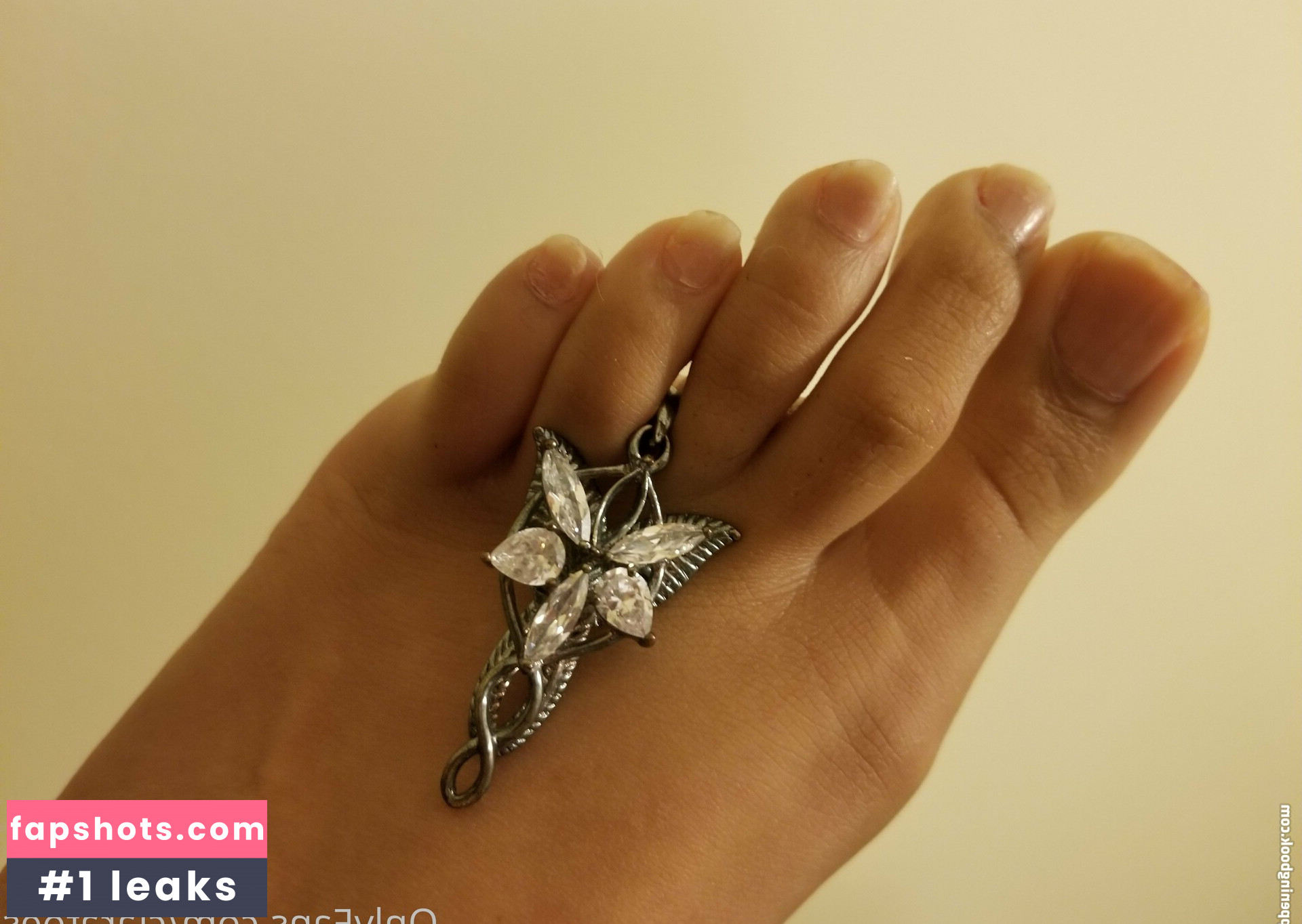 claratoes gallery photo #4