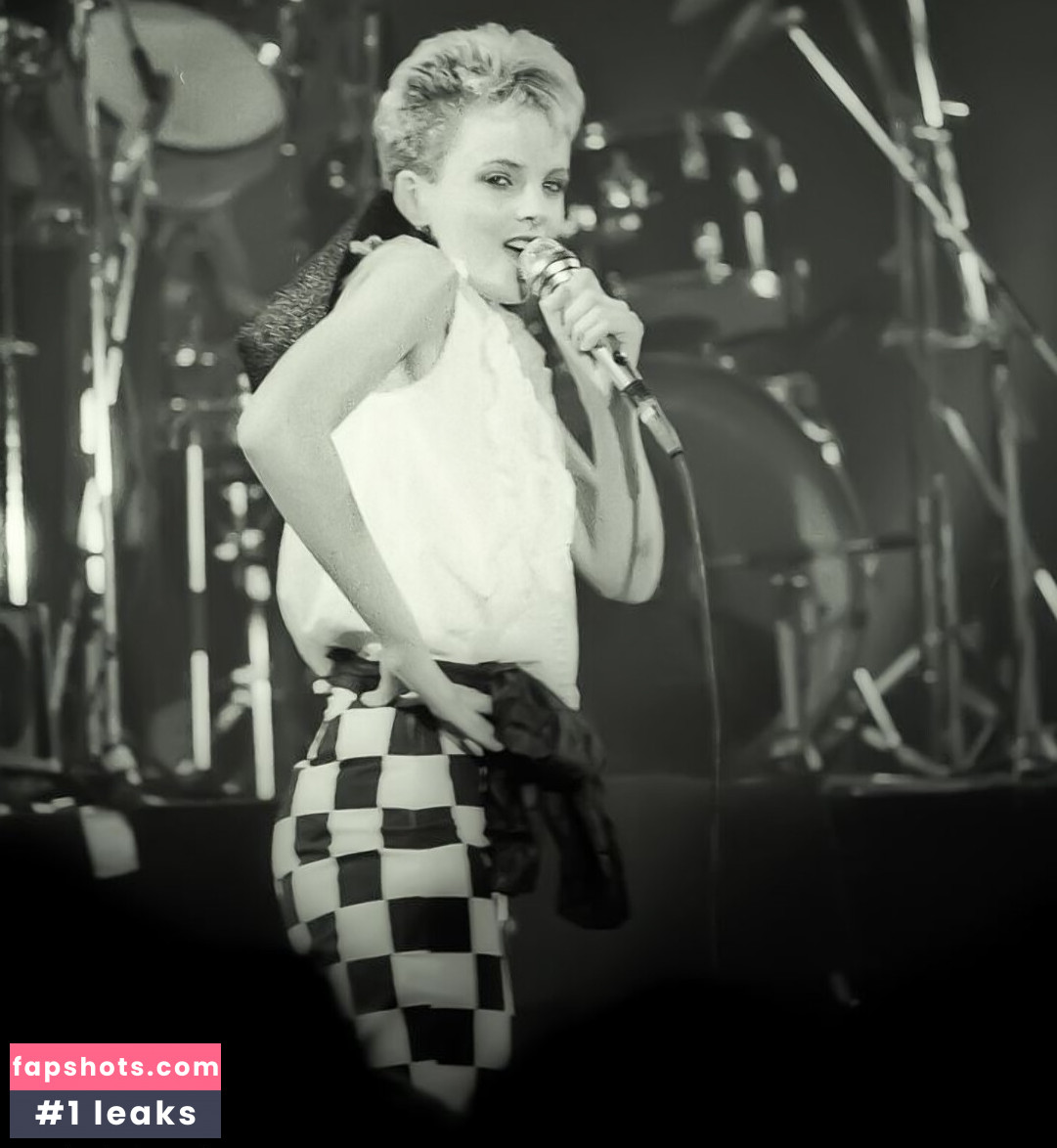 Clare Grogan gallery photo #11