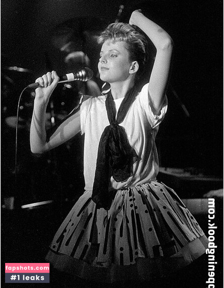 Clare Grogan gallery photo #16