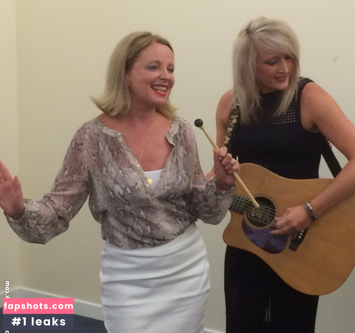 Clare Grogan gallery photo #9