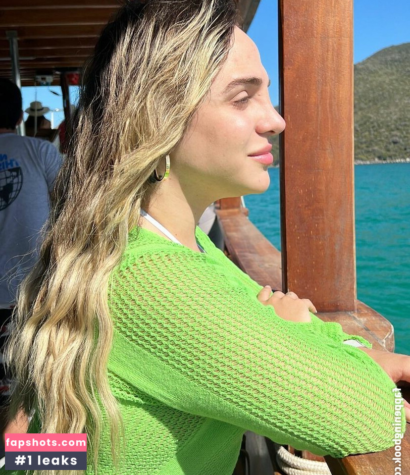 Clarice Boaventura Nude Leaks OnlyFans Photos #20 - LeakJerk