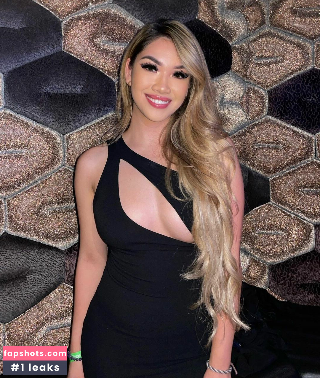 Clarissa May gallery photo #20