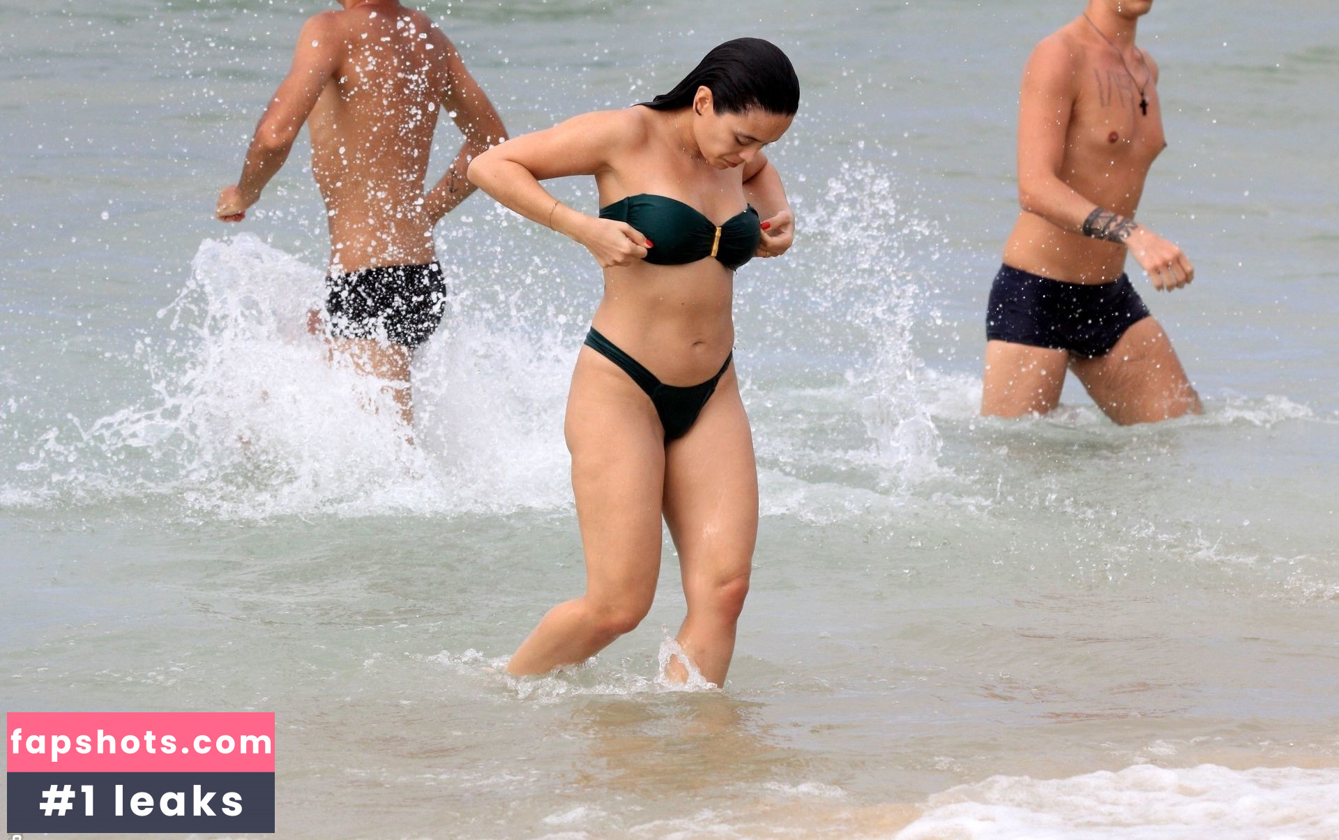 Clarisse Alves gallery photo #35