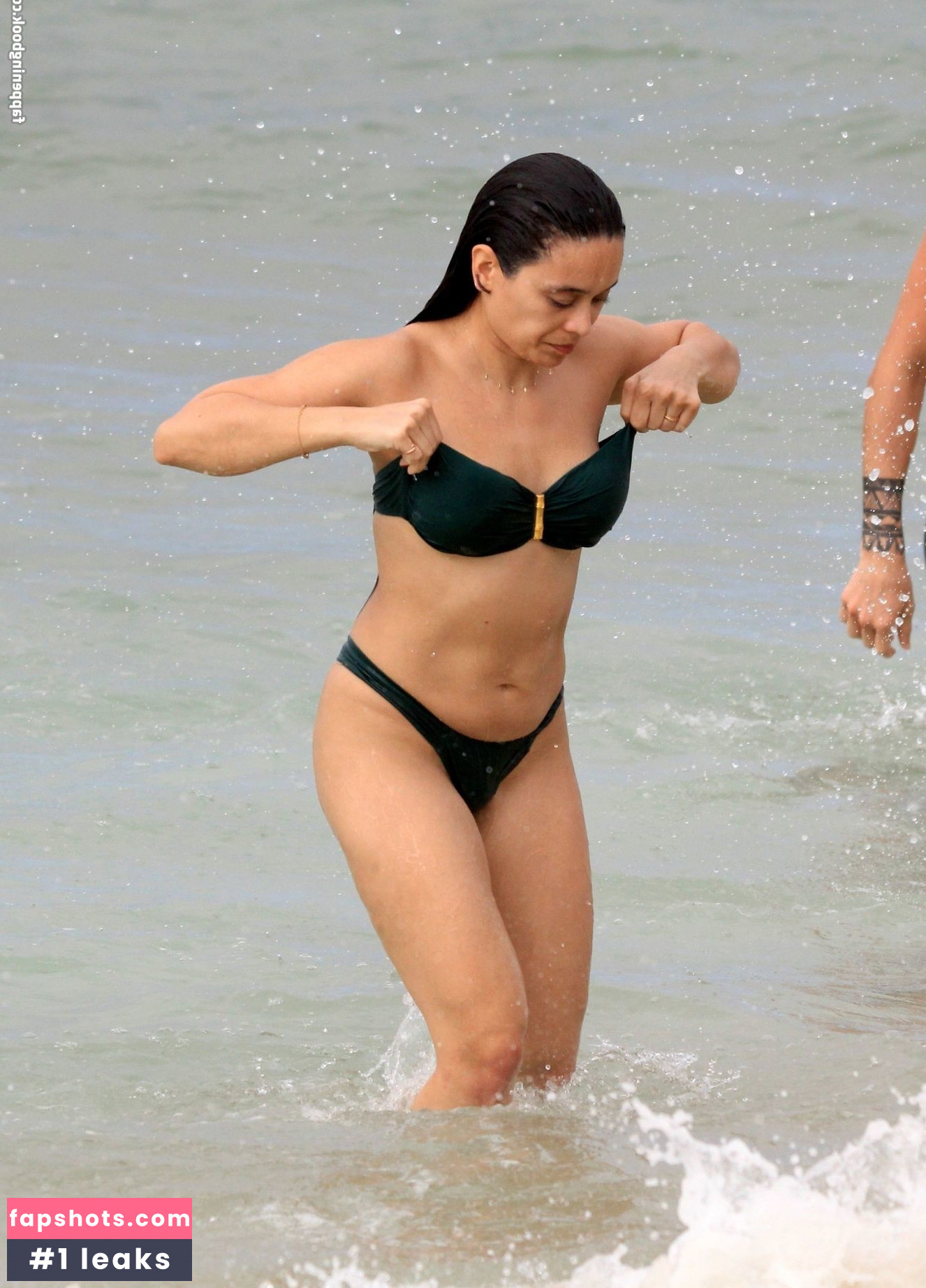 Clarisse Alves gallery photo #36