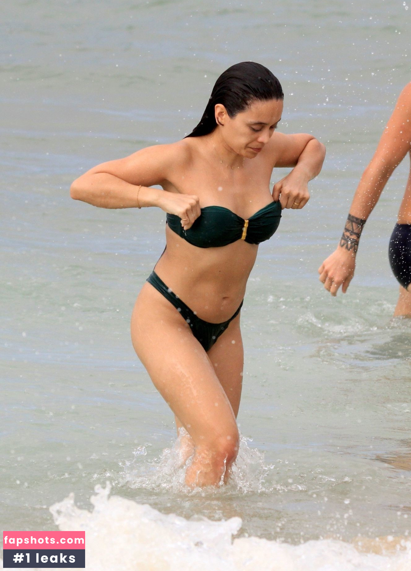 Clarisse Alves gallery photo #37