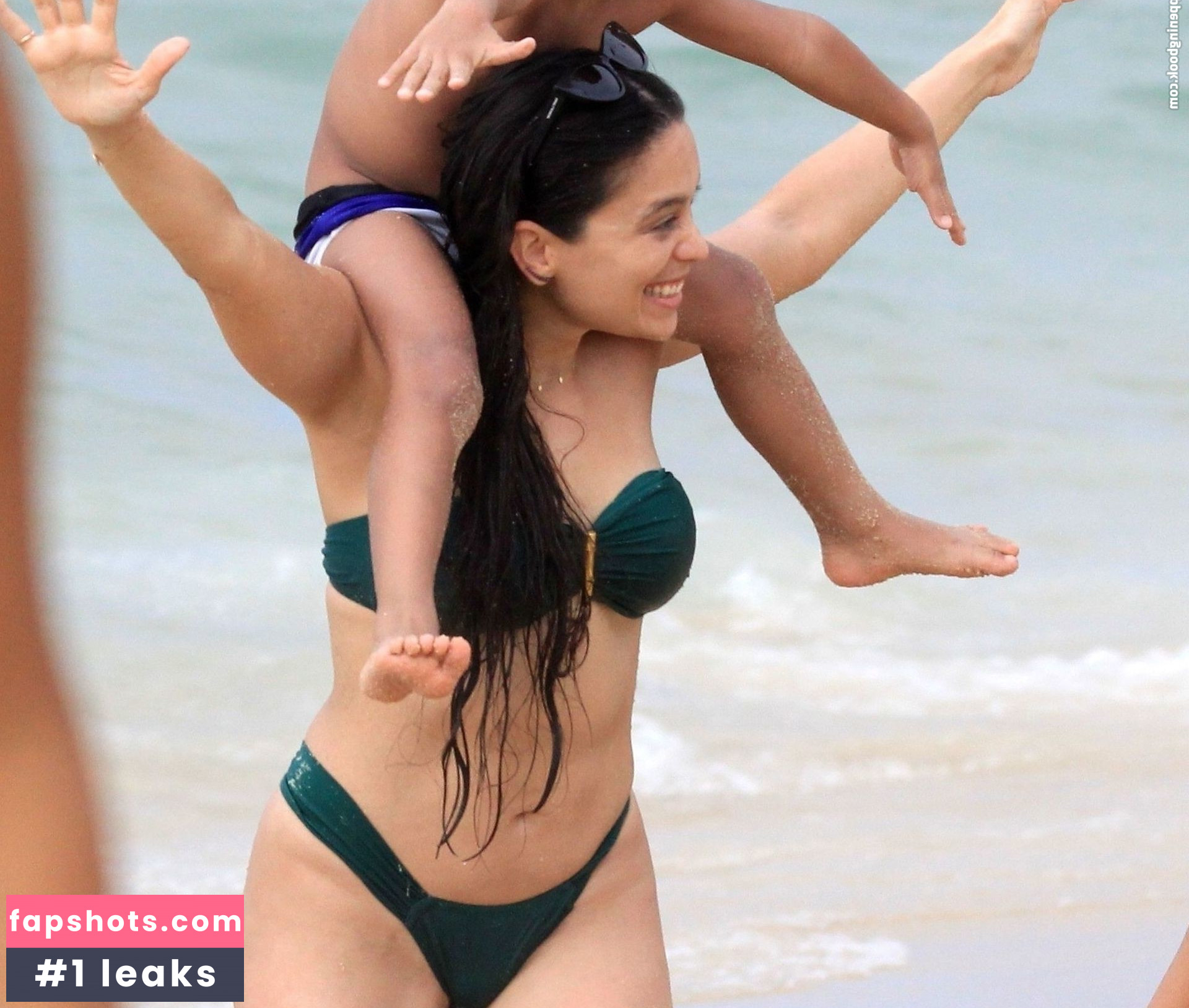 Clarisse Alves gallery photo #56