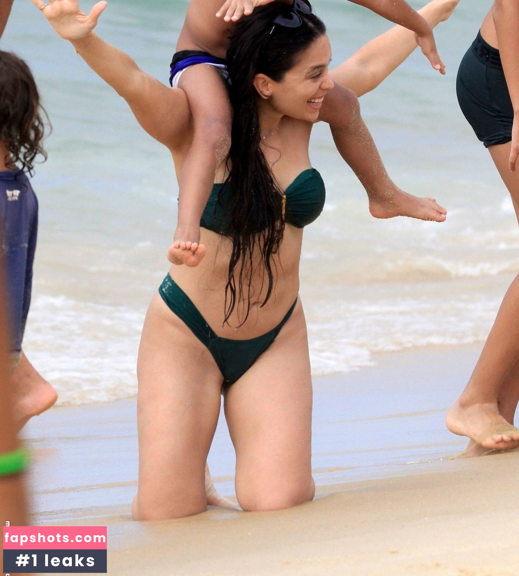 Clarisse Alves gallery photo #64