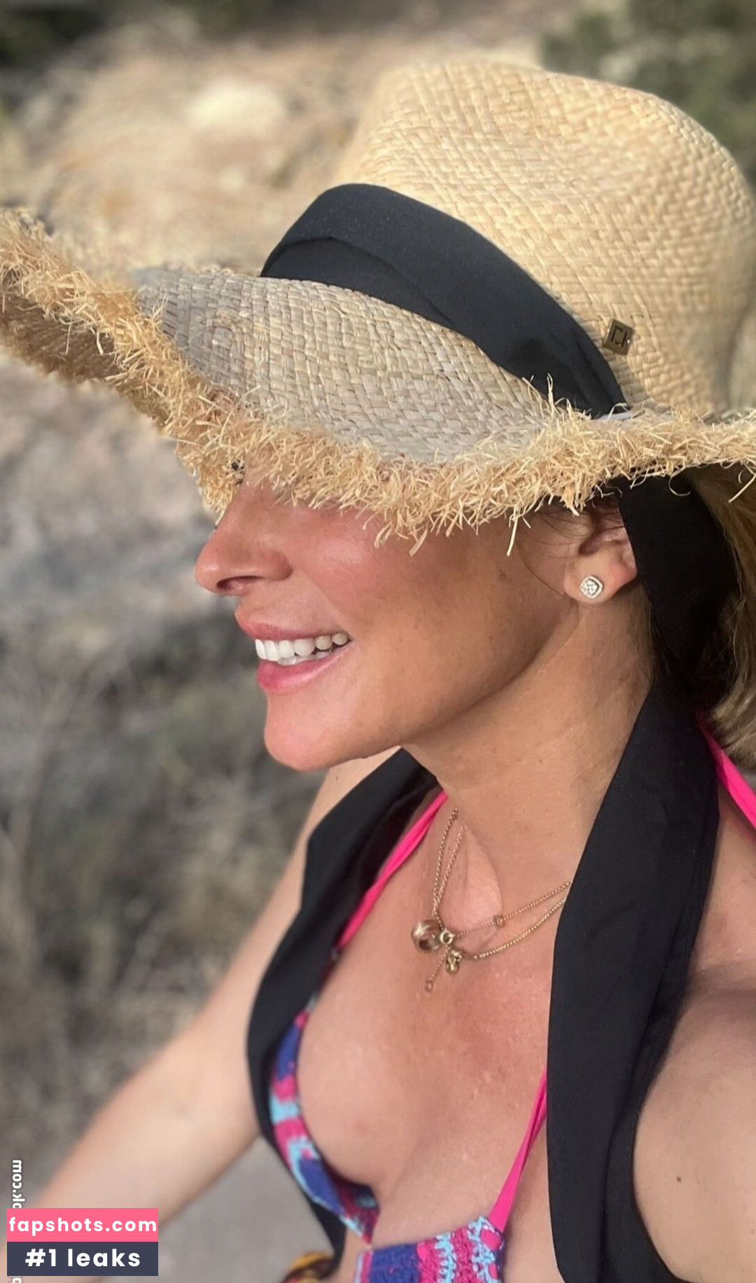 Claudelle Deckert gallery photo #19